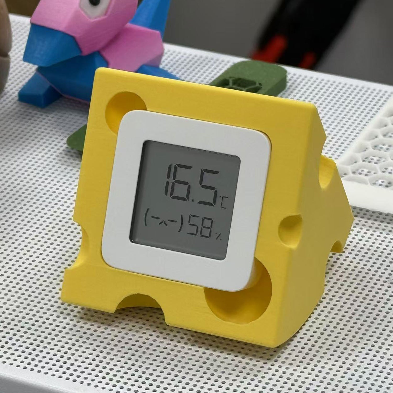 3D Printed Cheese Shell Stand for Xiaomi Thermometer and Hygrometer